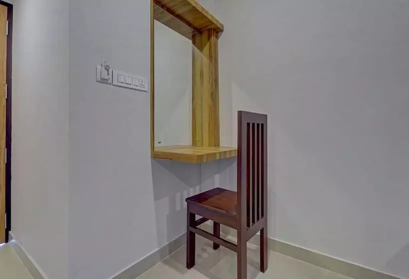 ホテル Treebo Regalia Inn Civil Station