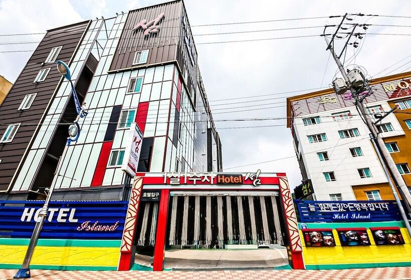 Motel Sacheon Island