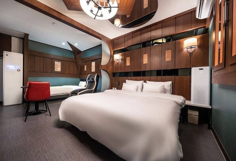 מוטל Suwon City Hall Station Rose