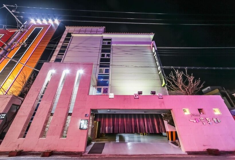 Motel Yeungnam University Autumn Tale