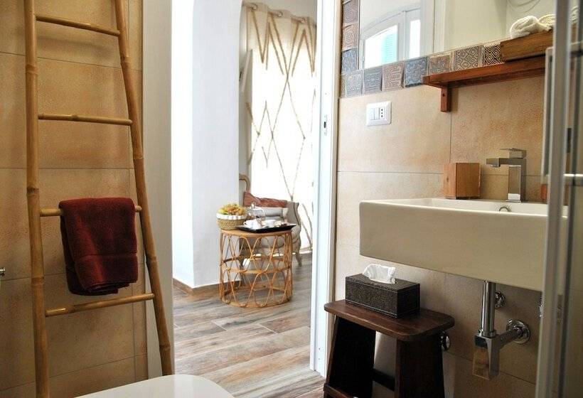 Room In B&b   Mariasofia Master Suite With Private Bathroom