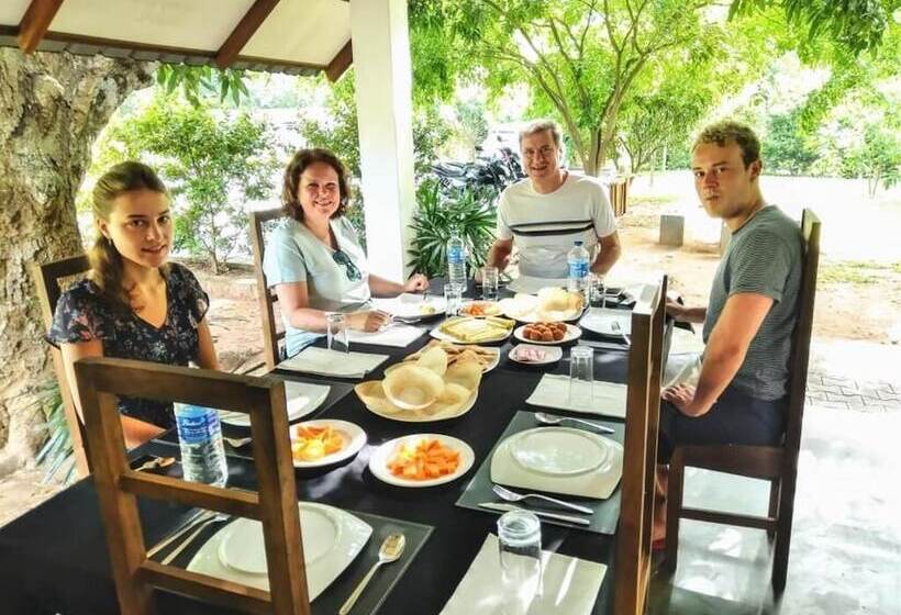 مبيت وإفطار The Countryside Udawalawe