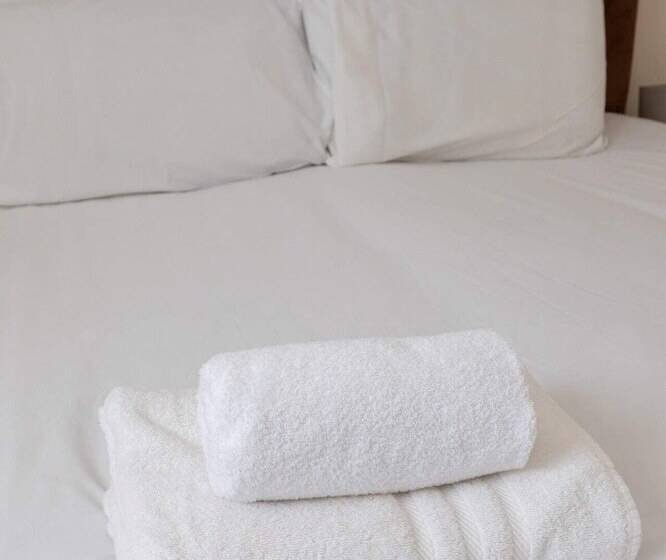 Bright & Contemporary 1bedroom Annexe   Herne Hill!