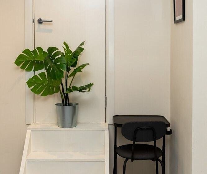 Bright & Contemporary 1bedroom Annexe   Herne Hill!