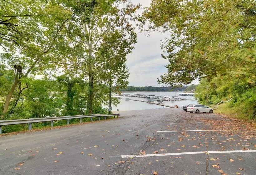 Burnside Vacation Rental, Walk To Lake Cumberland!