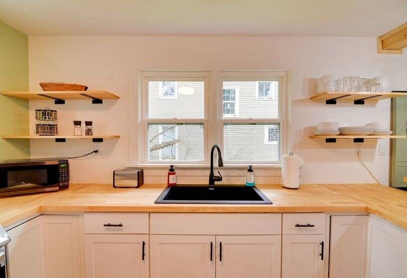 Burnside Vacation Rental, Walk To Lake Cumberland!