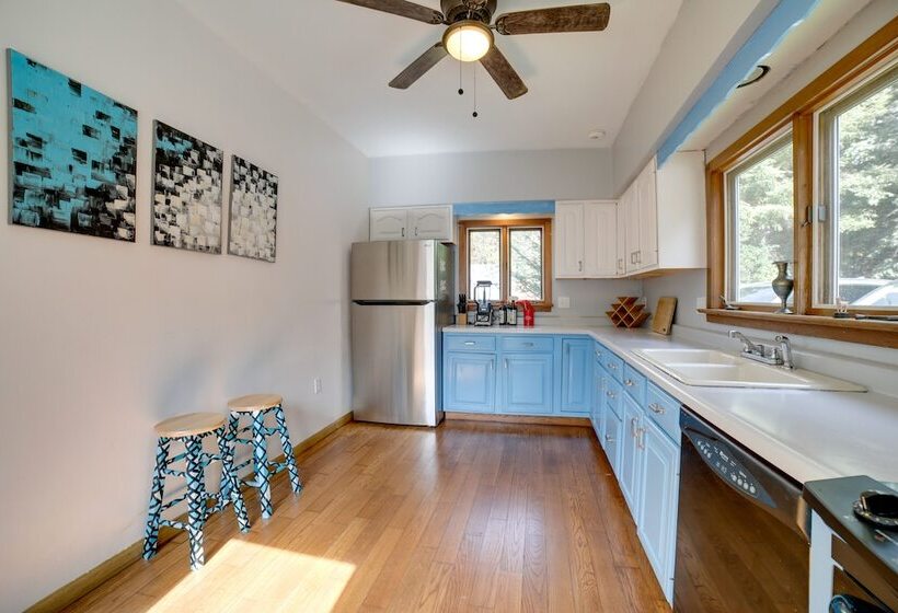 Charming Pittsburgh Home ~ 2 Mi To Downtown