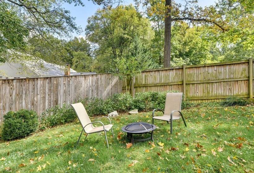 13 Mi To Annapolis: Dog Friendly Crofton Home!