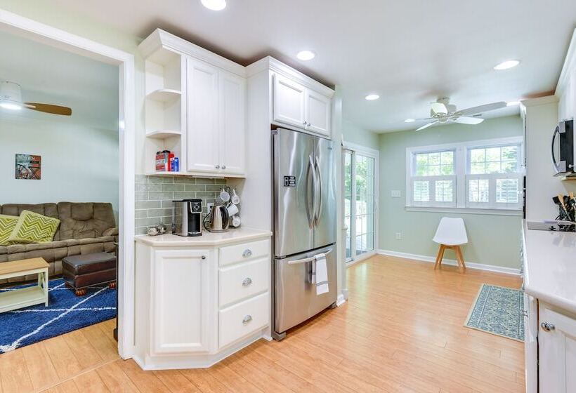 13 Mi To Annapolis: Dog Friendly Crofton Home!