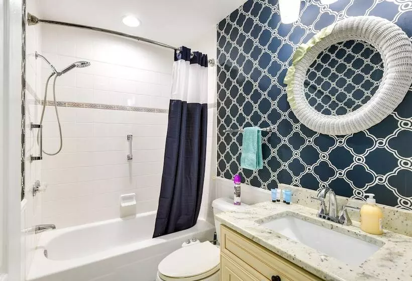 13 Mi To Annapolis: Dog Friendly Crofton Home!