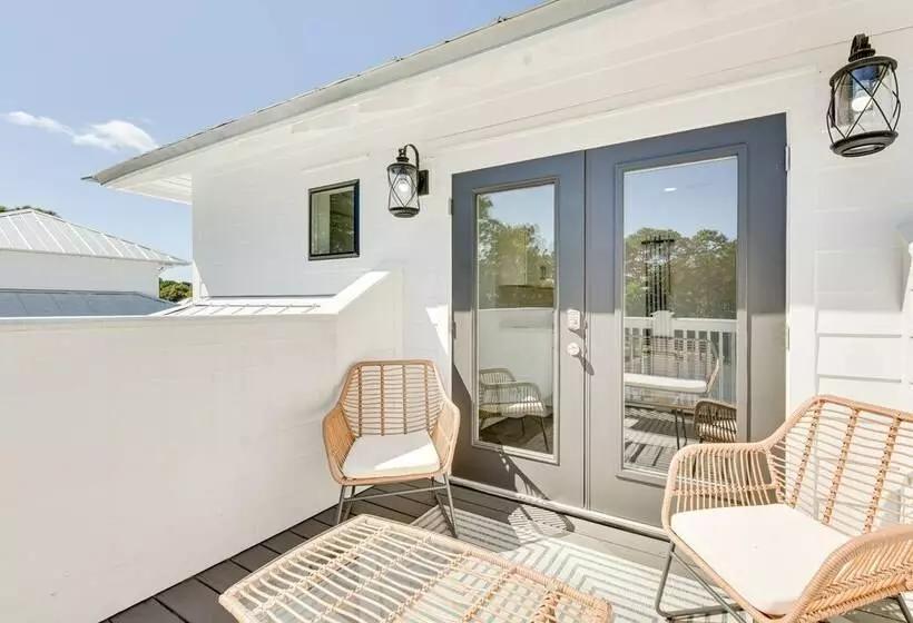 Florida Home   Grill & Pool Table, Walk To Beach