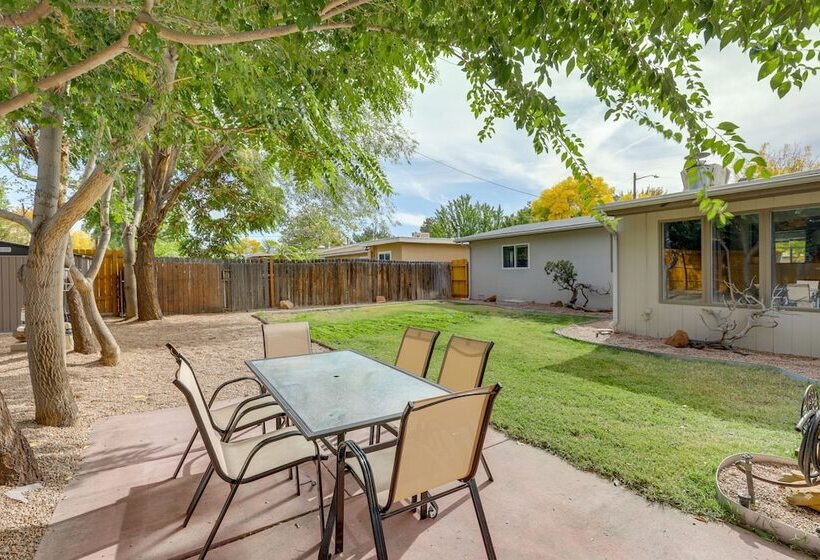 Grand Junction Home W/ Deck ~ 2 Mi To Downtown!