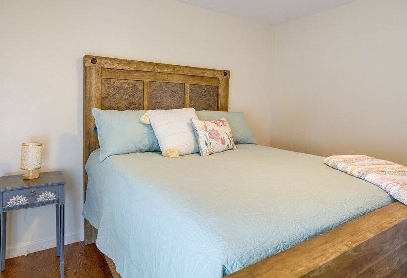 Centrally Located Gulfport Duplex W/ Patio!