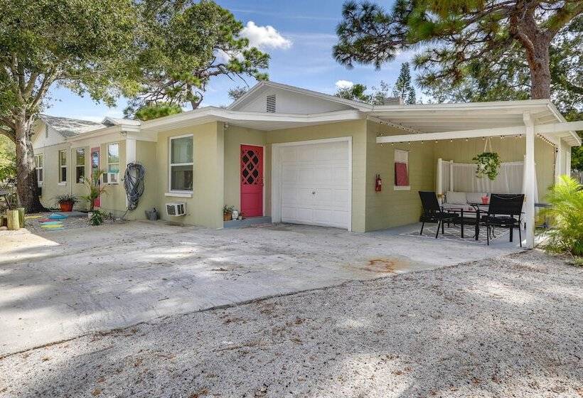 Centrally Located Gulfport Duplex W/ Patio!