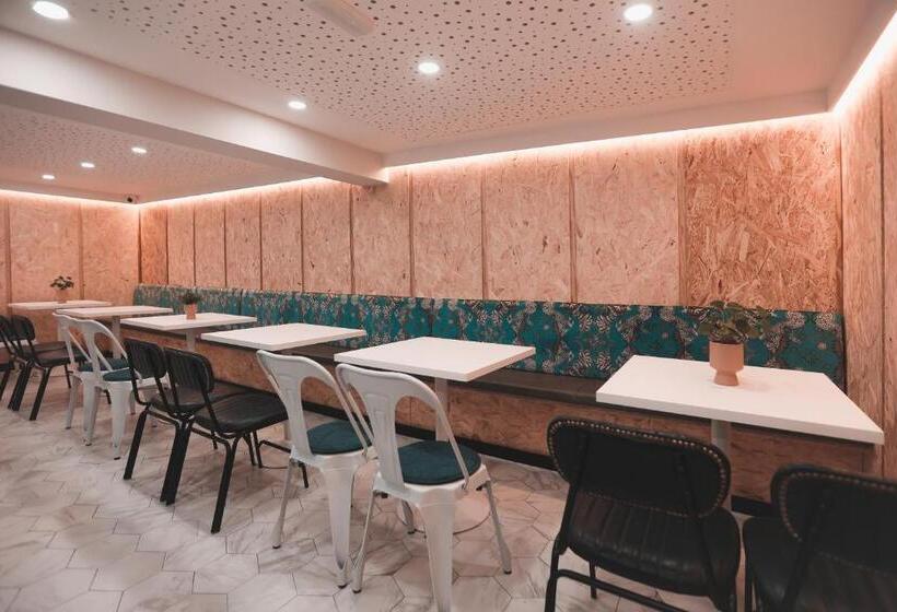 Otel Alma Candida 21