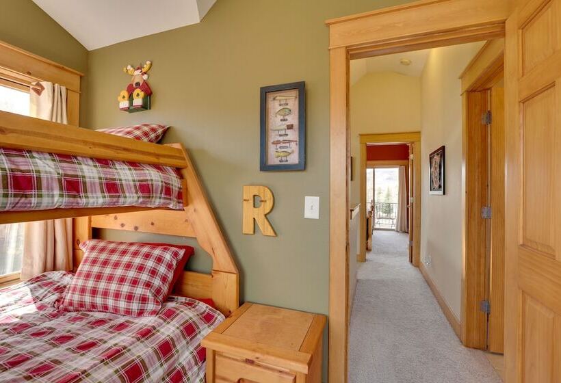 Granby Riverfront Cabin W/ Deck & Mountain View!