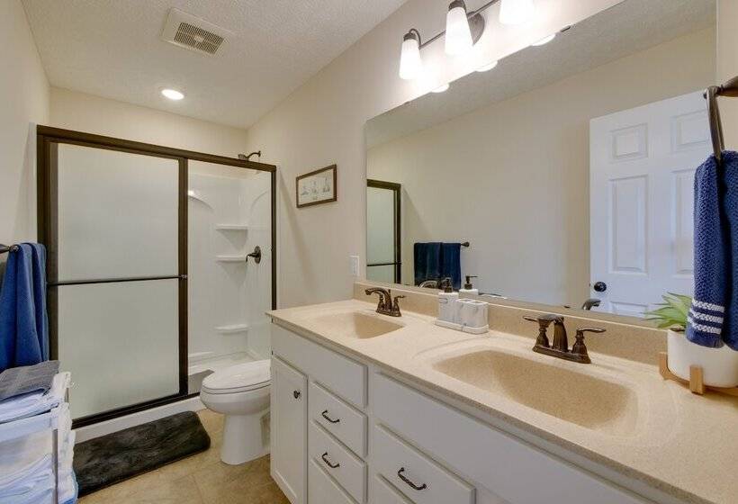 Port Clinton Retreat W/ Lake Access & Dock!