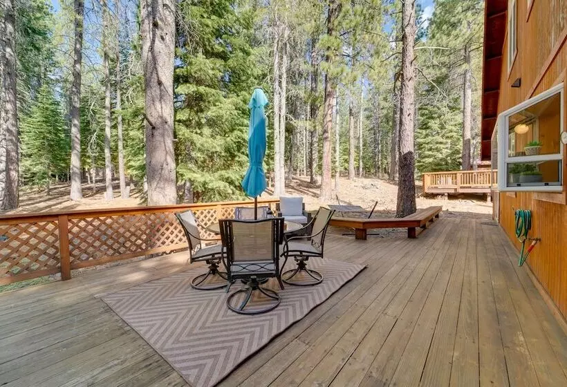 Rustic Truckee Cabin Retreat W/ Community Pool!