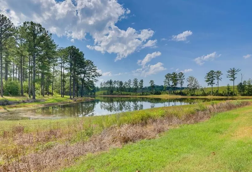 Alabama Retreat W/ Private Pond, Deck & Pool Table