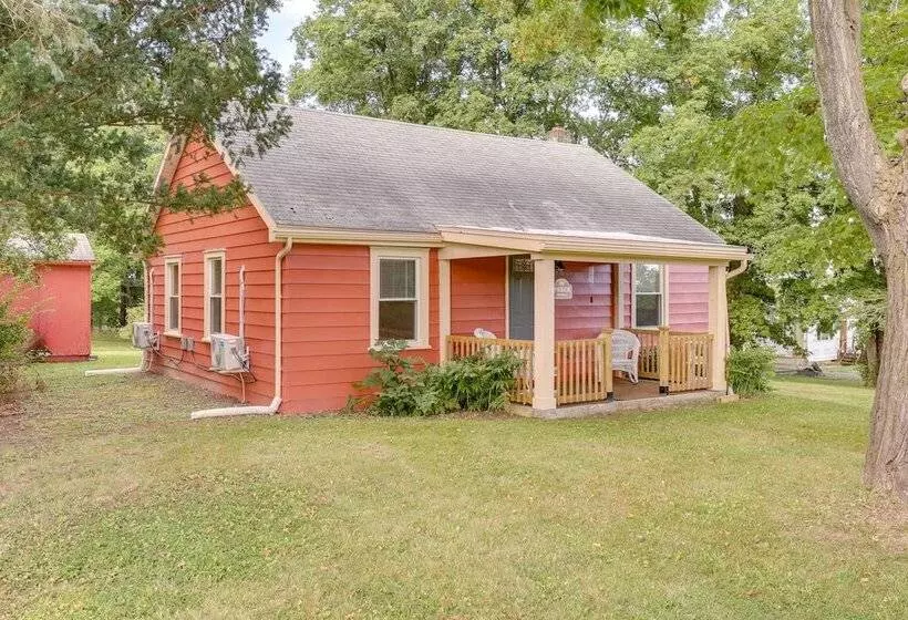 Charming Watkins Glen Home W/ Yard!