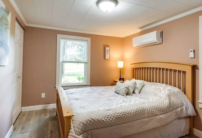 Charming Watkins Glen Home W/ Yard!