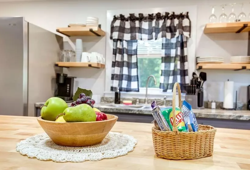 Charming Watkins Glen Home W/ Yard!