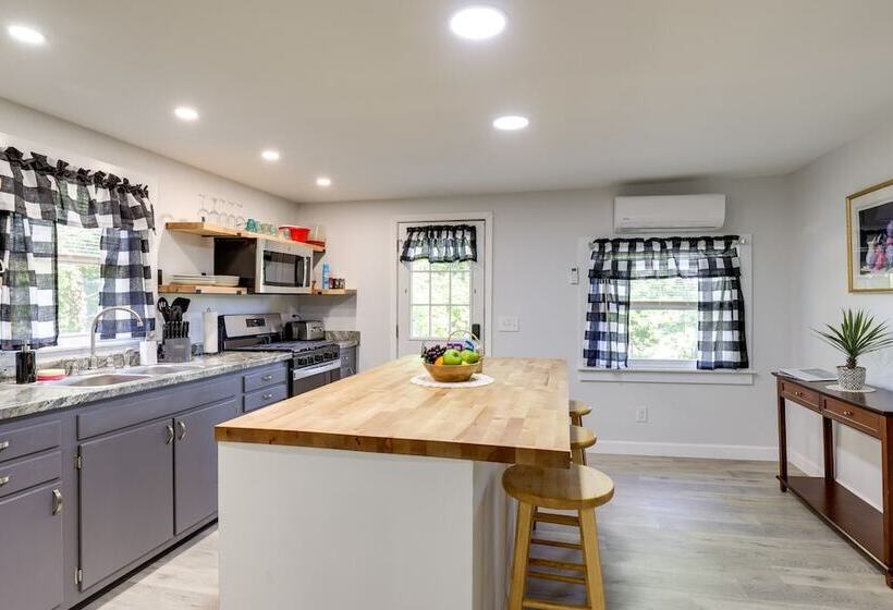 Charming Watkins Glen Home W/ Yard!