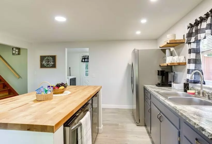 Charming Watkins Glen Home W/ Yard!