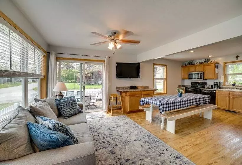 Walk To Beach, Lake Edinboro Views: Camp Dickson