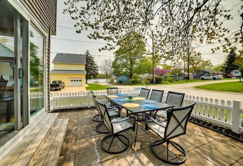 Walk To Beach, Lake Edinboro Views: Camp Dickson