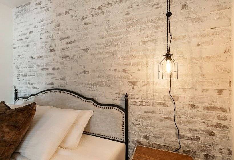 Festive 4br Condo In The Heart Of Nola