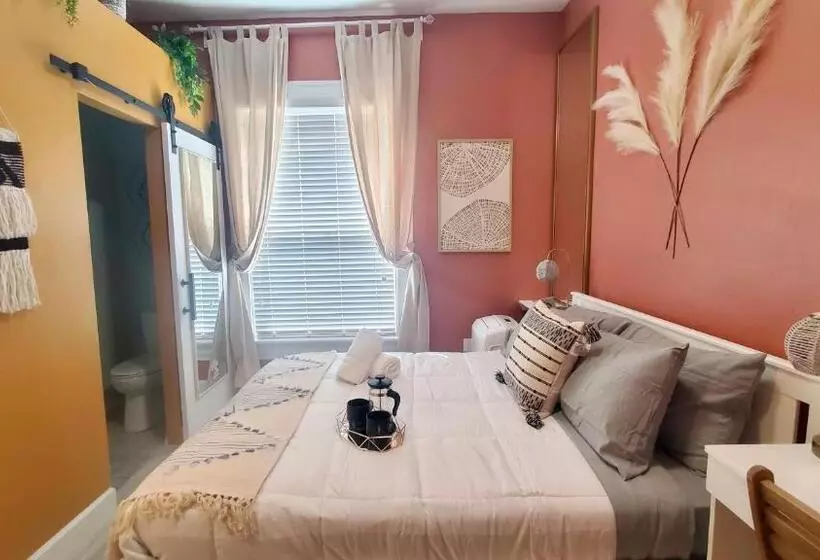 簡易ホテル Somerset