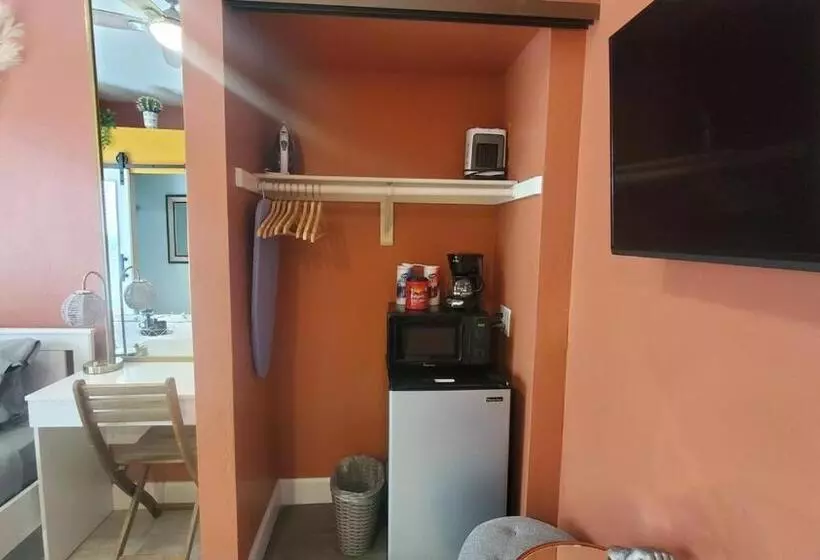 簡易ホテル Somerset