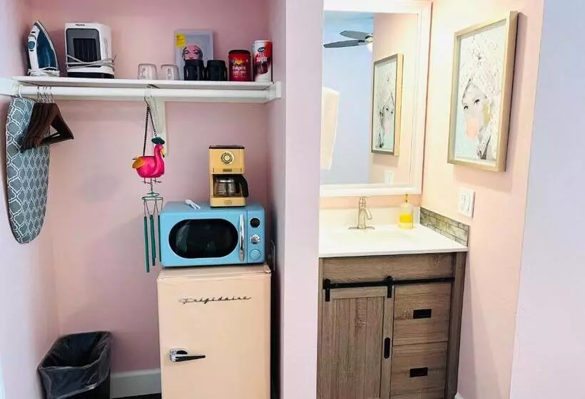 簡易ホテル Somerset