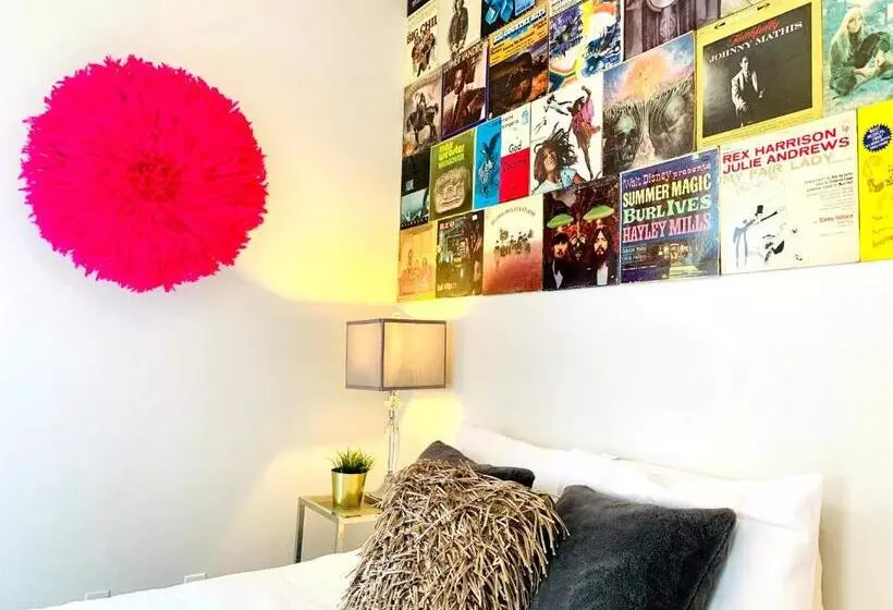 簡易ホテル Somerset