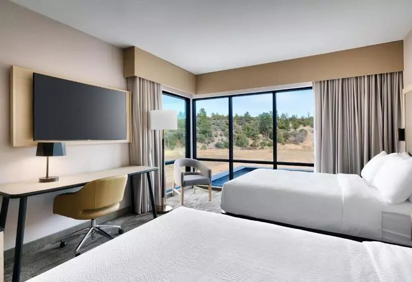 هتل Fairfield By Marriott Inn & Suites Show Low