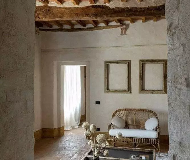 Maaseutuhotelli Borgo D Asso