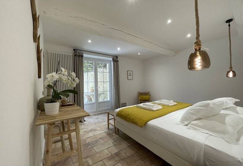 田舎風ホテル Mas Millésime