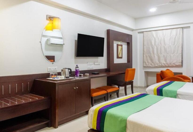 هتل Treebo Bhairavee, Baner