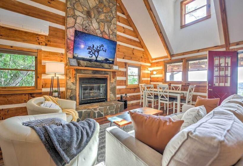 Mountain View Cabin W/ Hot Tub: 27 Mi To Asheville