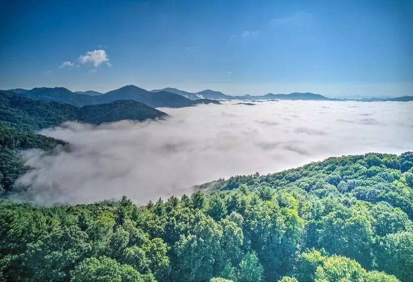 Mountain View Cabin W/ Hot Tub: 27 Mi To Asheville