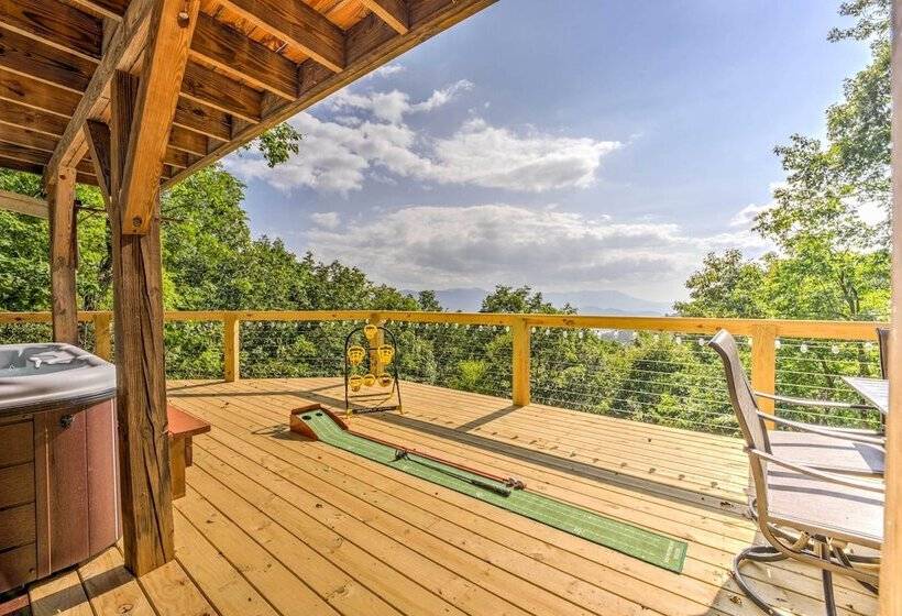 Mountain View Cabin W/ Hot Tub: 27 Mi To Asheville