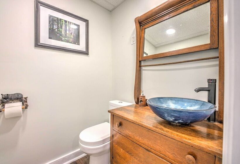 Mountain View Cabin W/ Hot Tub: 27 Mi To Asheville