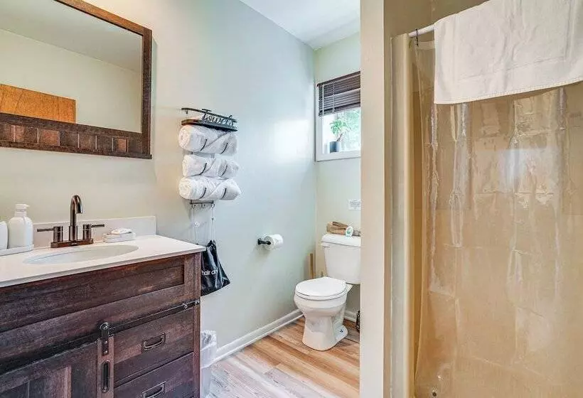 Alpine House  Modern Delevan Cabin On 2 Acres