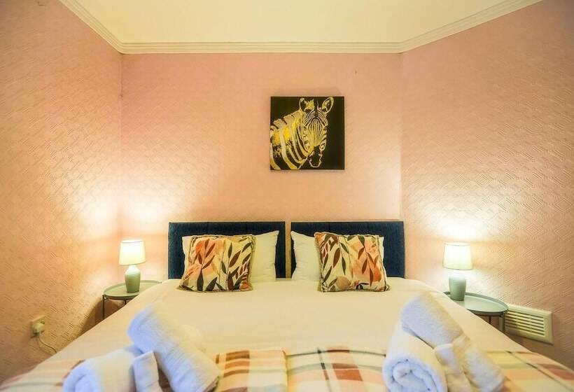 Résidence hôtelière 3br 6beds Garden Free Parking Wifi Near City Centr