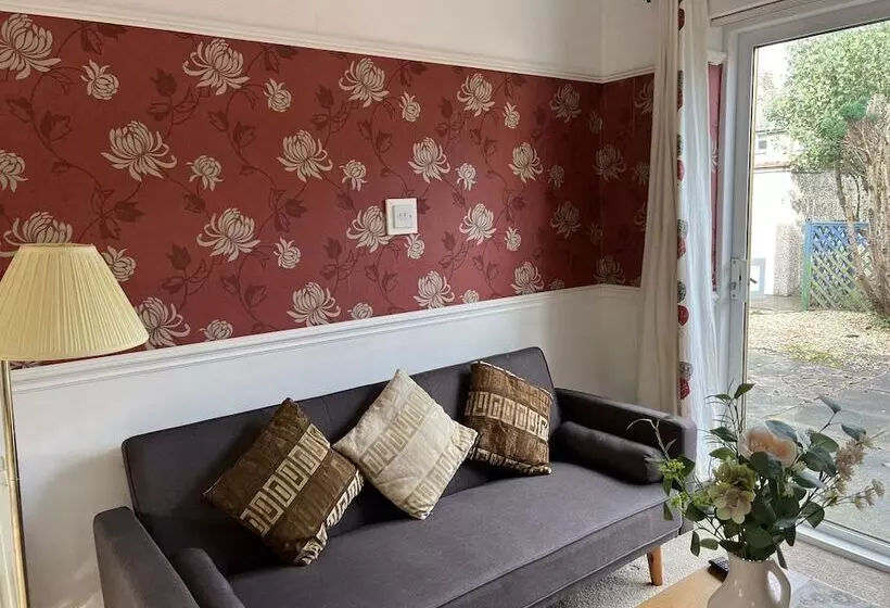 Residenssi Carlisle The Cathedral City And Gateway In Cumbria