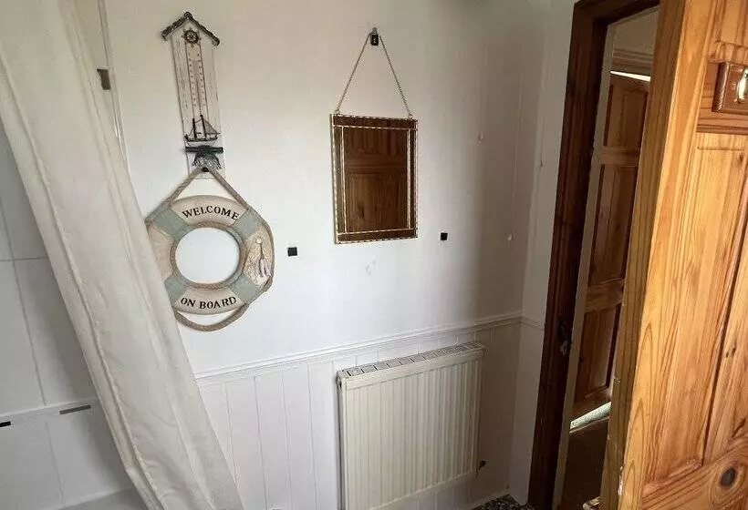 Residenssi Carlisle The Cathedral City And Gateway In Cumbria