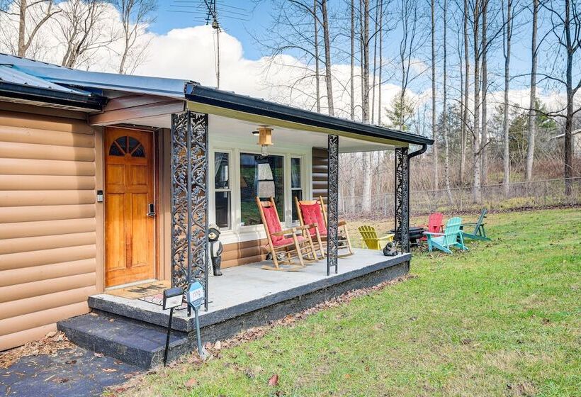 Furnished Deck: Rustic Cabin In Cosby!