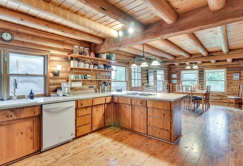 Rustic Government Camp Cabin W/ Mountain Views!