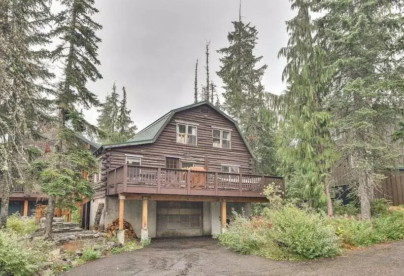 Rustic Government Camp Cabin W/ Mountain Views!